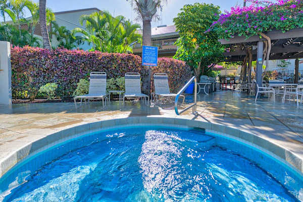 Refreshing Resort Spa Pool