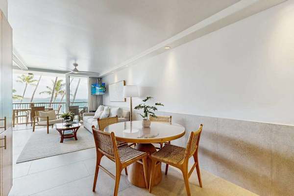 Dine Together in Comfort