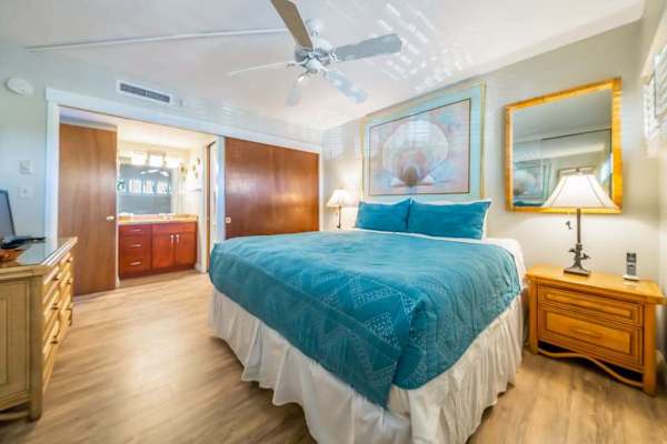 Vibrant Coastal Primary Suite with a King bed