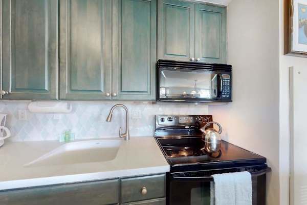 Chef Inspired Kitchen With Ample Space