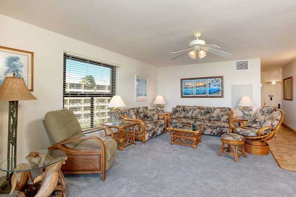 Spacious Living Room For Family Gatherings