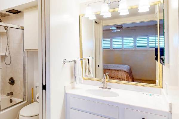Fresh And Modern Vanity Space