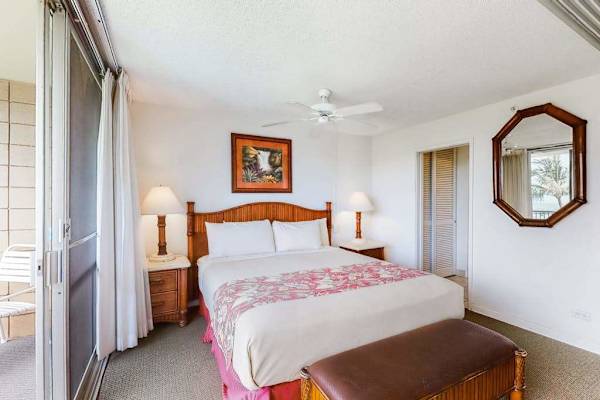 Start your morning with Maui sunshine and Pacific views