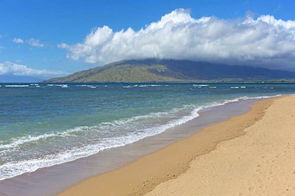 Nearby Sandy Beach & Island Coastline View