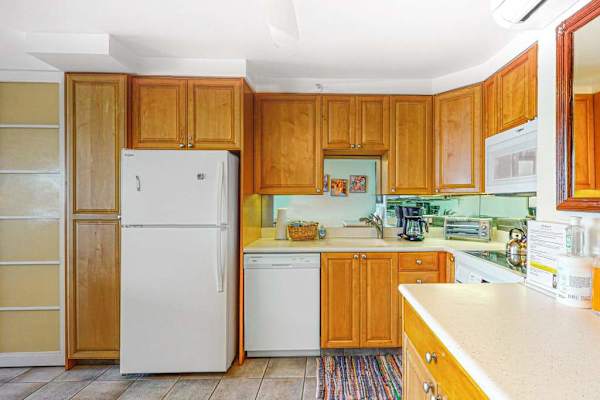 Fully equipped kitchen for easy meals
