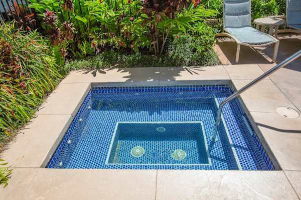 Hot Tub For Relaxing Evening Soaks