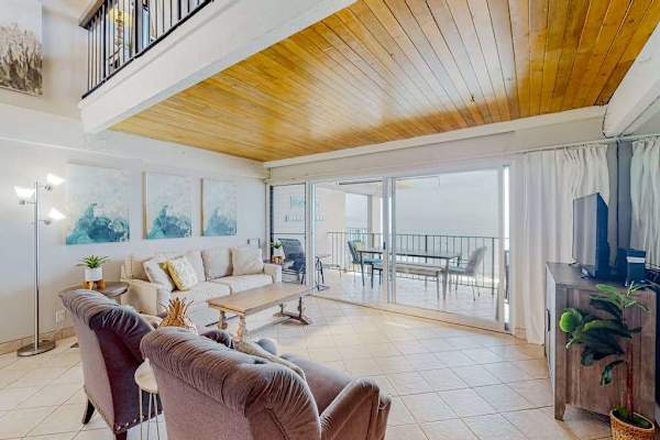 Open Concept Living With Ocean Views 
