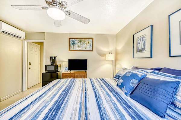 Relax in this peaceful island retreat