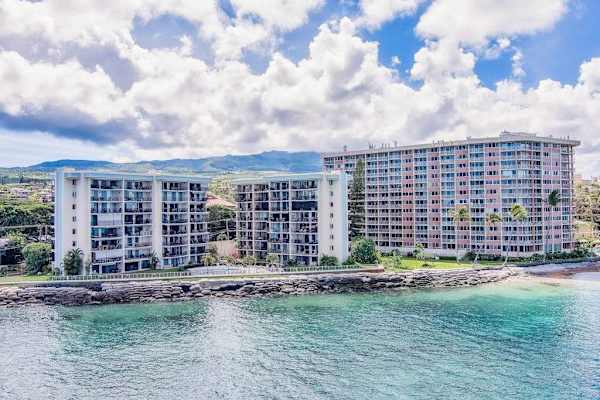 Hololani Resort