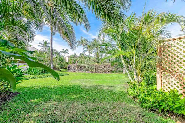 Lush Tropical Garden Retreat