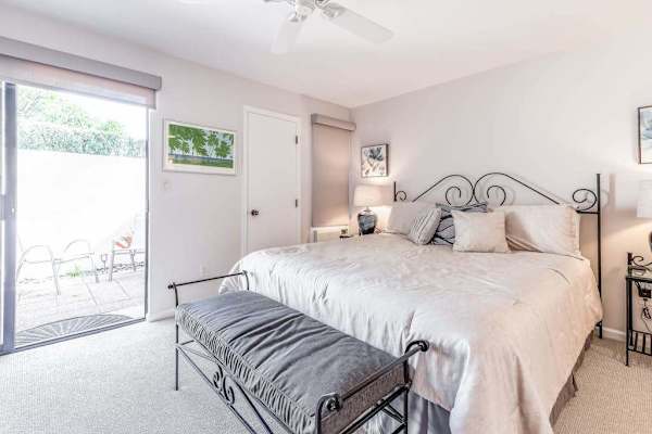Serene Bedroom With Garden Access