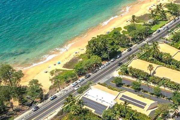 Discover paradise surrounded by the Pacific Ocean