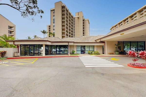 Grand Resort Arrival And Entrance