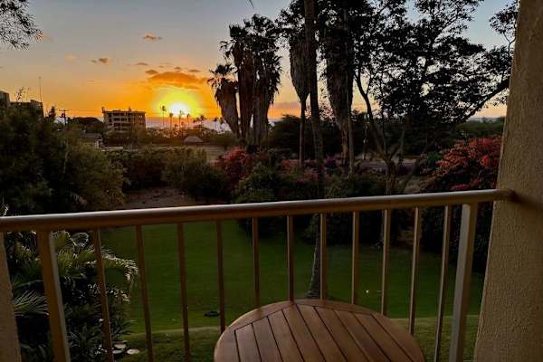 Balcony with beautiful garden views and amazing sunsets.