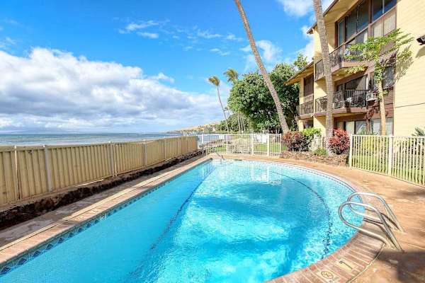 Hono Kai Community Pool