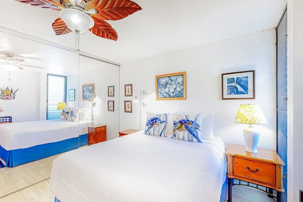 Queen bed for a great nights sleep with a fan to keep you cool.