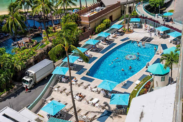 Take in the shared pool from an impressive aerial island perspective above
