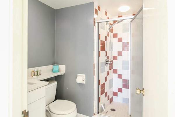 Refresh and recharge in a clean and comfortable full bathroom designed for your convenience.