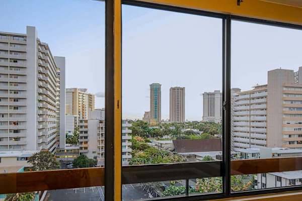 Enjoy a bright and open atmosphere with a stunning glass wall offering beautiful views and natural light.