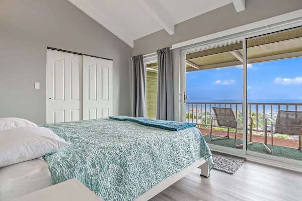 Wake refreshed in this inviting suite with a King bed
