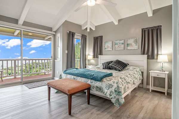 Unwind after exploring in this welcoming room featuring a Queen bed