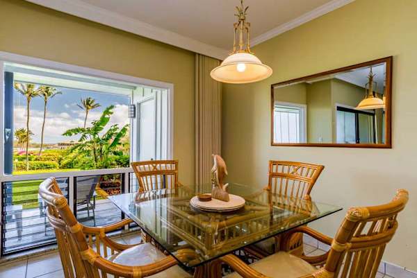 Breakfast With Island Views