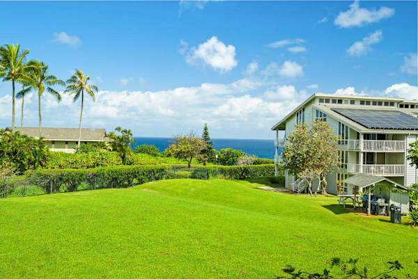 Resort living surrounded by breathtaking tropical island beauty