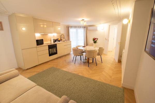 Madeleine Opéra - Two Bedroom Deluxe in Paris