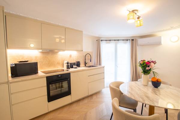 Madeleine Opéra - Two Bedroom Deluxe in Paris