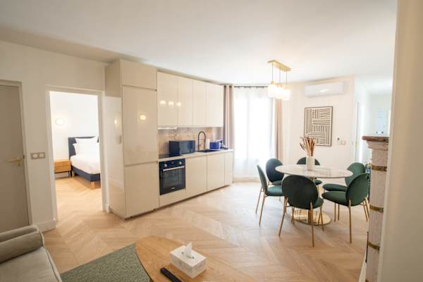 Madeleine Opéra - Fabulous Two Bedroom in Paris