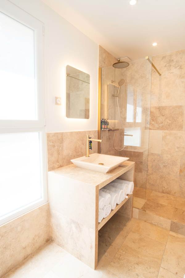 Madeleine Opéra - Fabulous Two Bedroom in Paris
