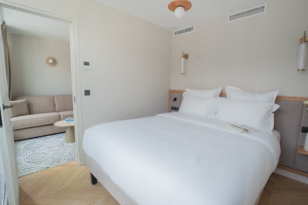 Opera - One Bedroom Balcony