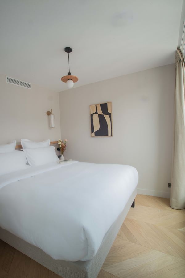 Opera - One Bedroom Balcony