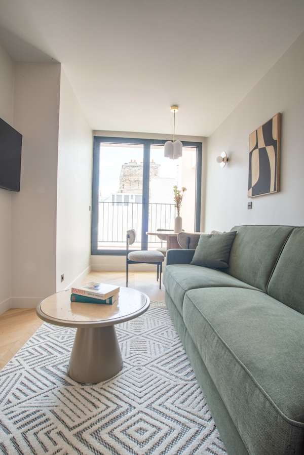 Opera - One Bedroom Balcony