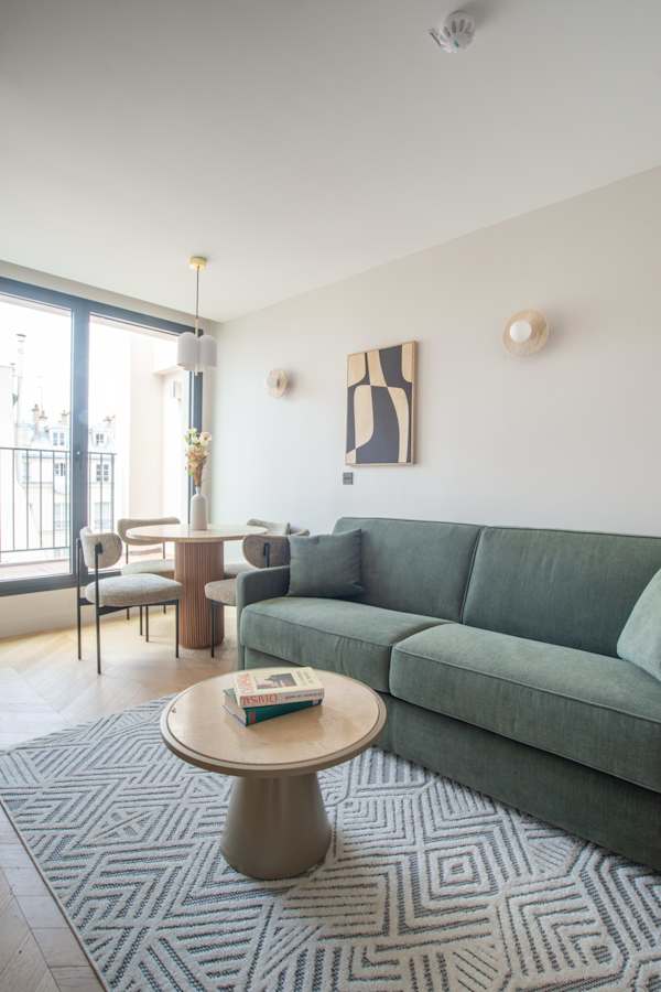 Opera - One Bedroom Balcony