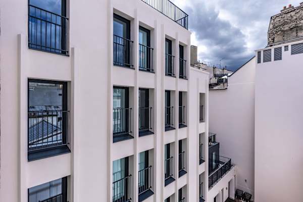 Opera - One Bedroom Balcony