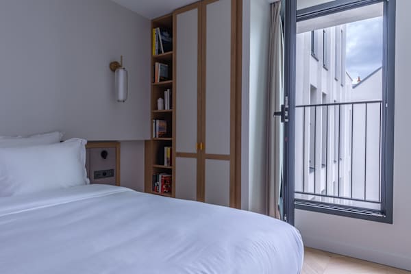 Opera - One Bedroom Balcony