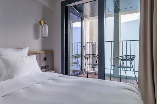 Opera - One Bedroom Balcony