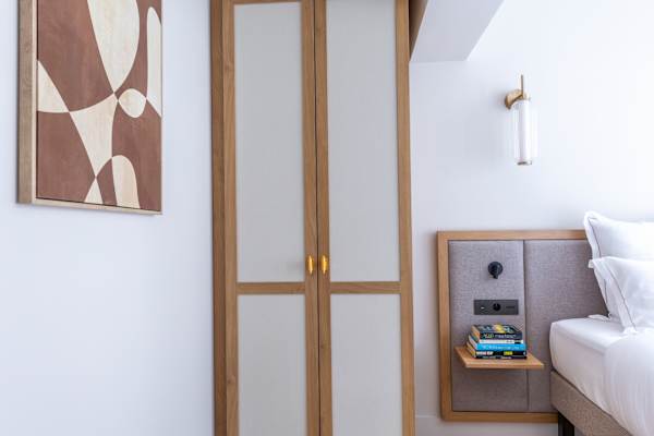 Opera - One Bedroom Balcony