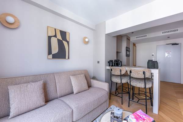 Opera - One Bedroom Balcony