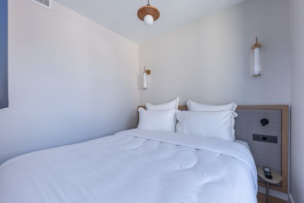 Opera - One Bedroom Balcony