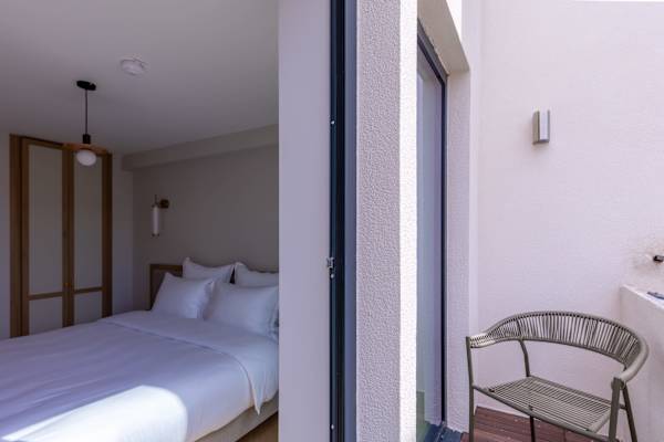 Opera - One Bedroom Balcony