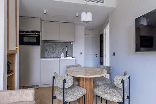 Opera - One Bedroom Balcony