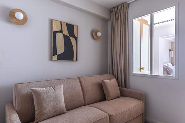 Opera - One bedroom apt. with balcony in Paris 
