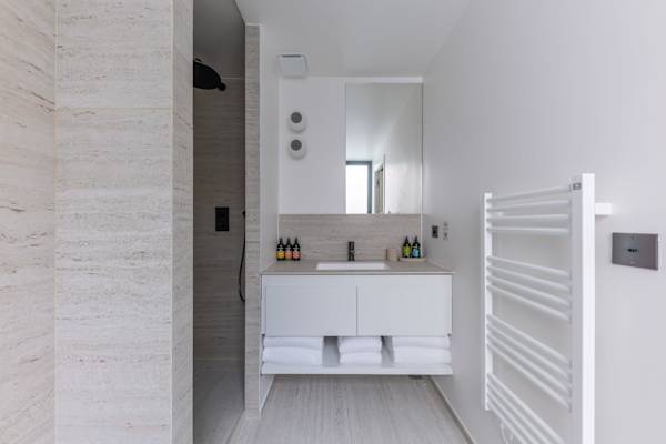 Opera - One Bedroom Terrace