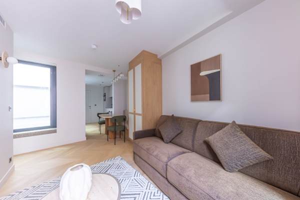 Opera - One Bedroom Terrace