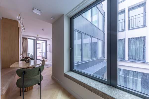 Opera - One Bedroom Terrace