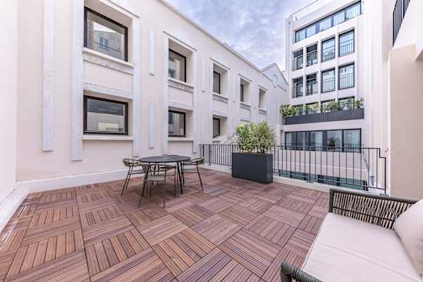 Opera - One Bedroom Terrace