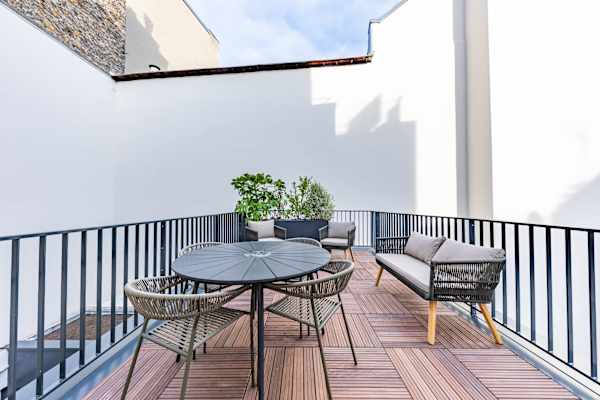 Opera - One Bedroom Terrace