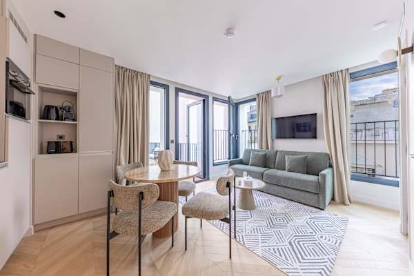 Opera - One Bedroom Terrace